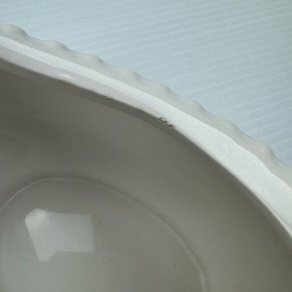 Gallery Tabletop Gravy Boat Beaded Trim Ceramic White Glazed - Picture 7 of 12